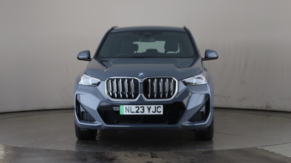 BMW iX1 Image 8