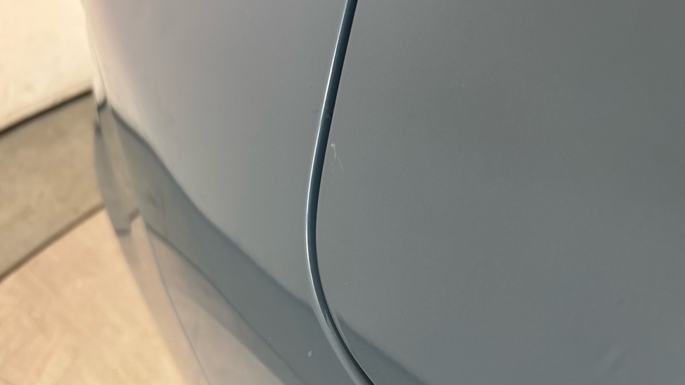 BMW iX1 chips