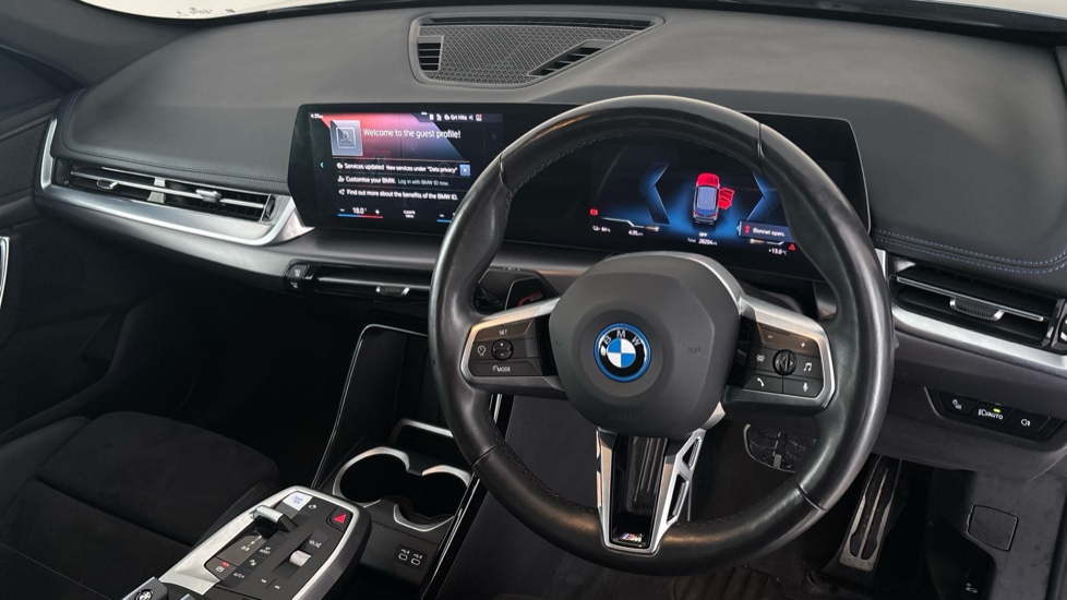 BMW iX1 Image 9