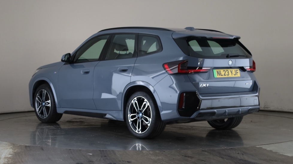 BMW iX1 Image 3