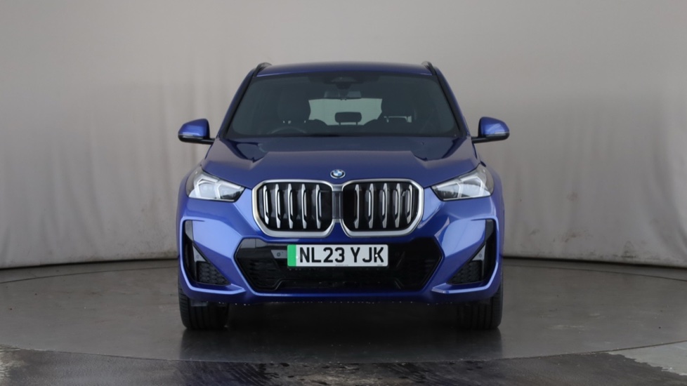 BMW iX1 Image 8