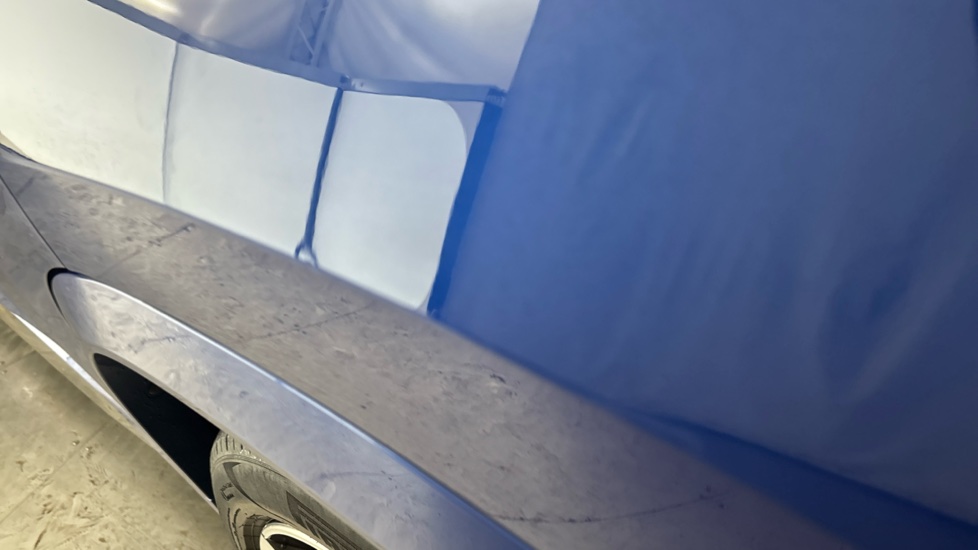 BMW iX1 dent