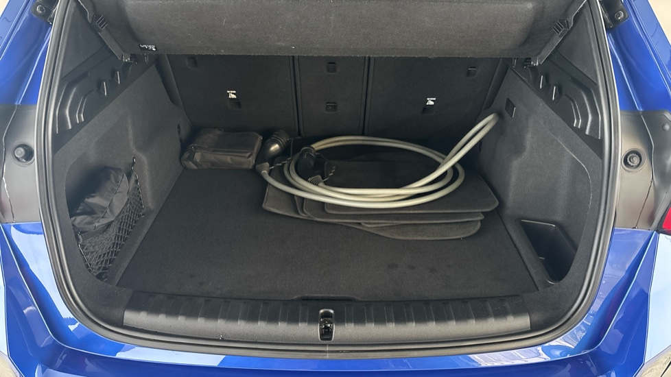 BMW iX1 Image 15