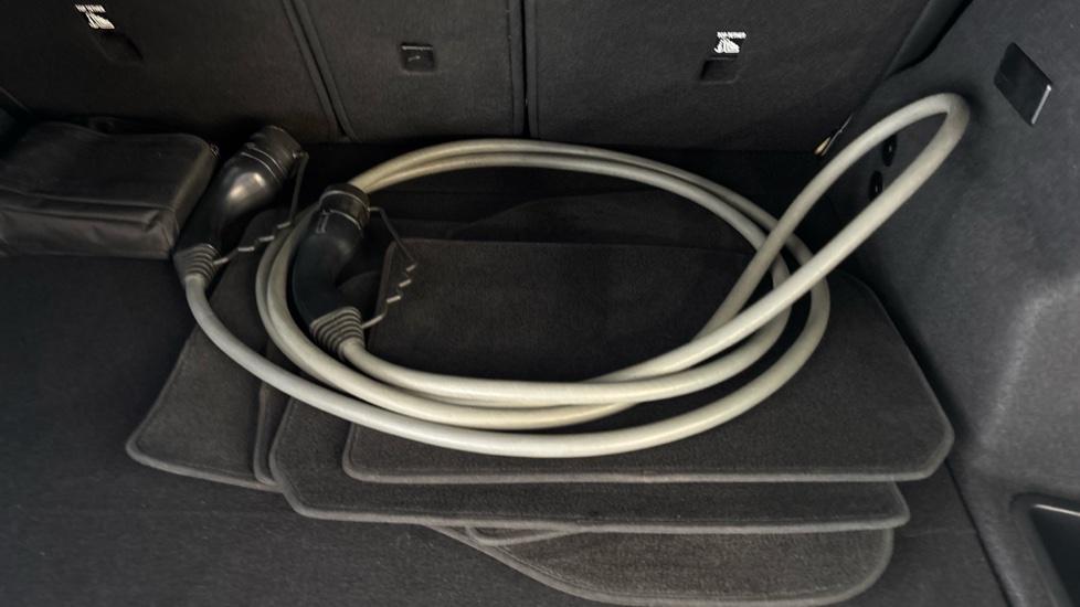 BMW iX1 Image 22