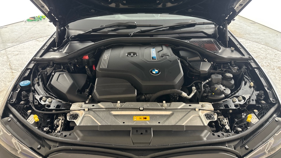 BMW 3 SERIES Image 16