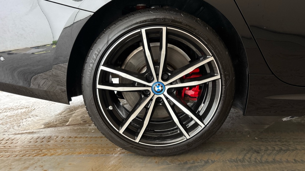 BMW 3 SERIES Image 19