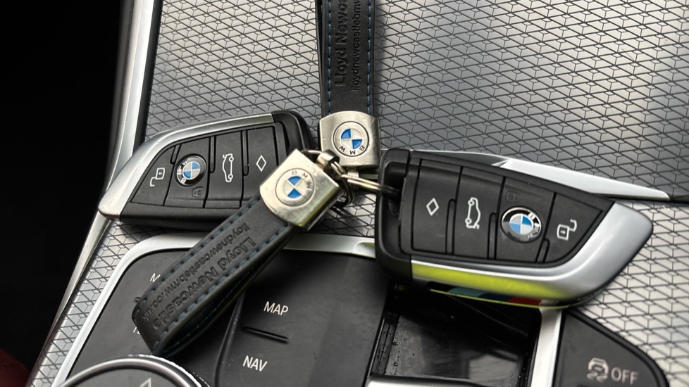 BMW 3 SERIES 2 keys