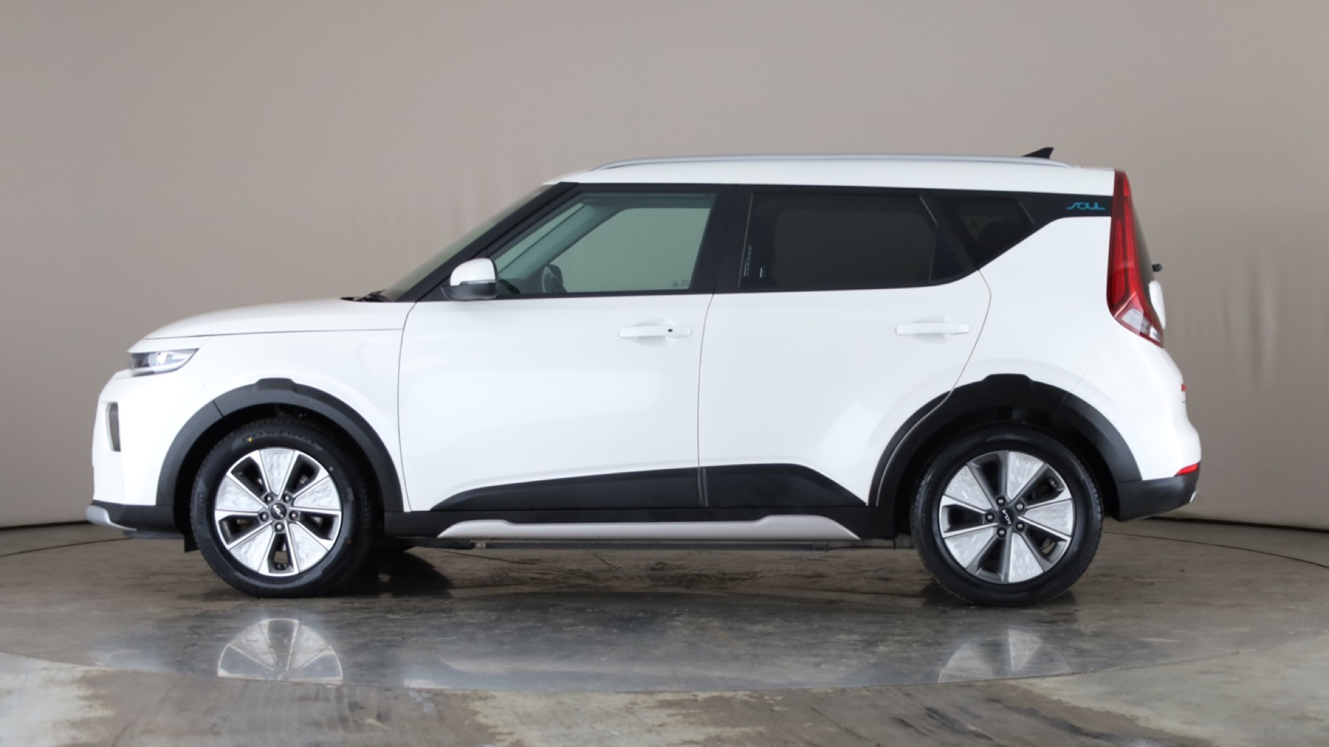 150kW Maxx 64kWh 5dr Auto [2022]