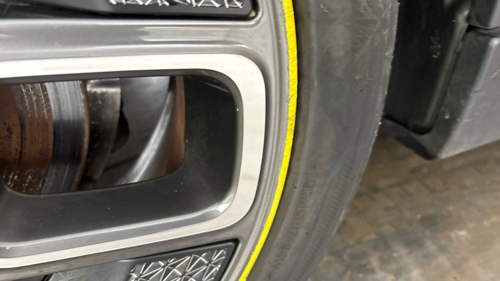 MINI HATCHBACK scuff