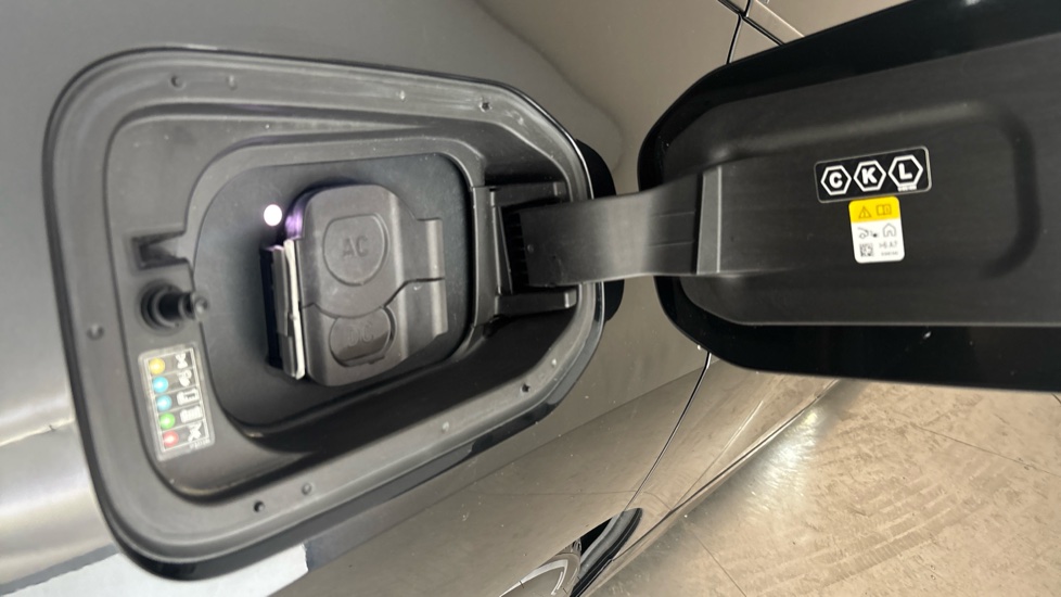 BMW iX Image 21