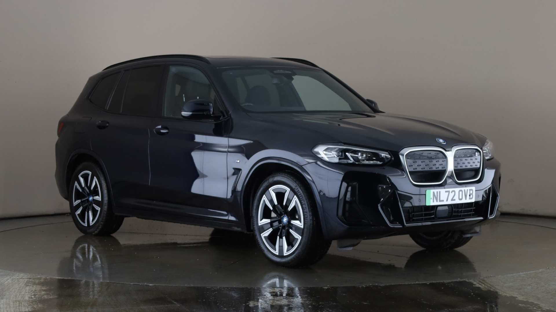 4020793 210kW M Sport 80kWh 5dr Auto