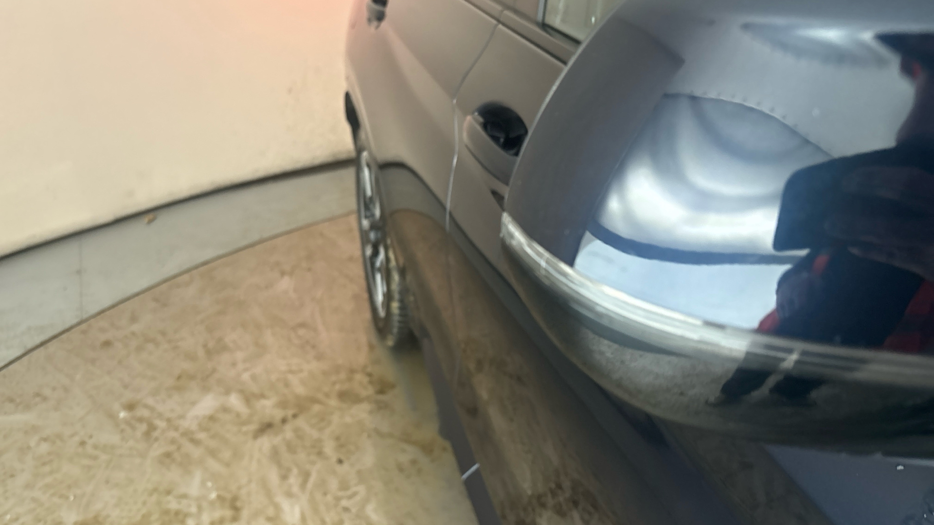 4020793 210kW M Sport 80kWh 5dr Auto