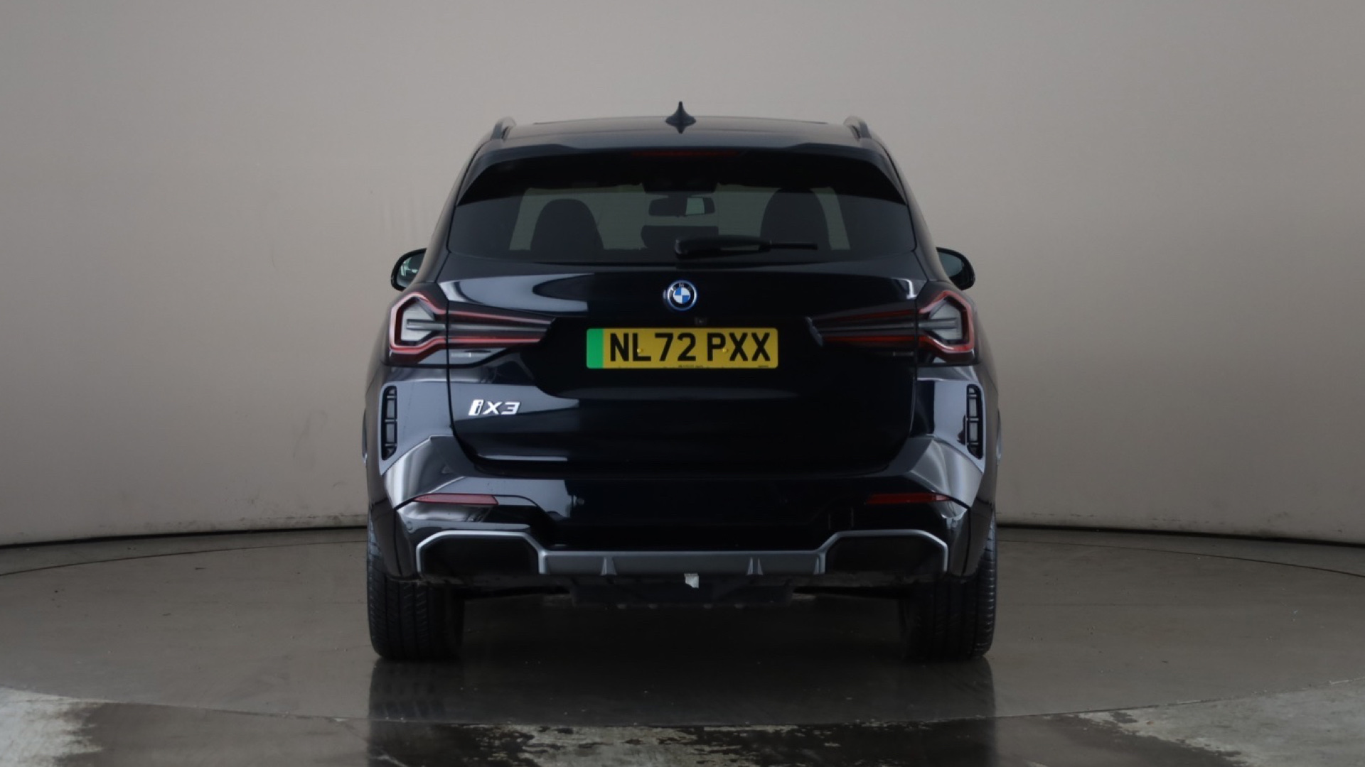 4020629 210kW M Sport 80kWh 5dr Auto