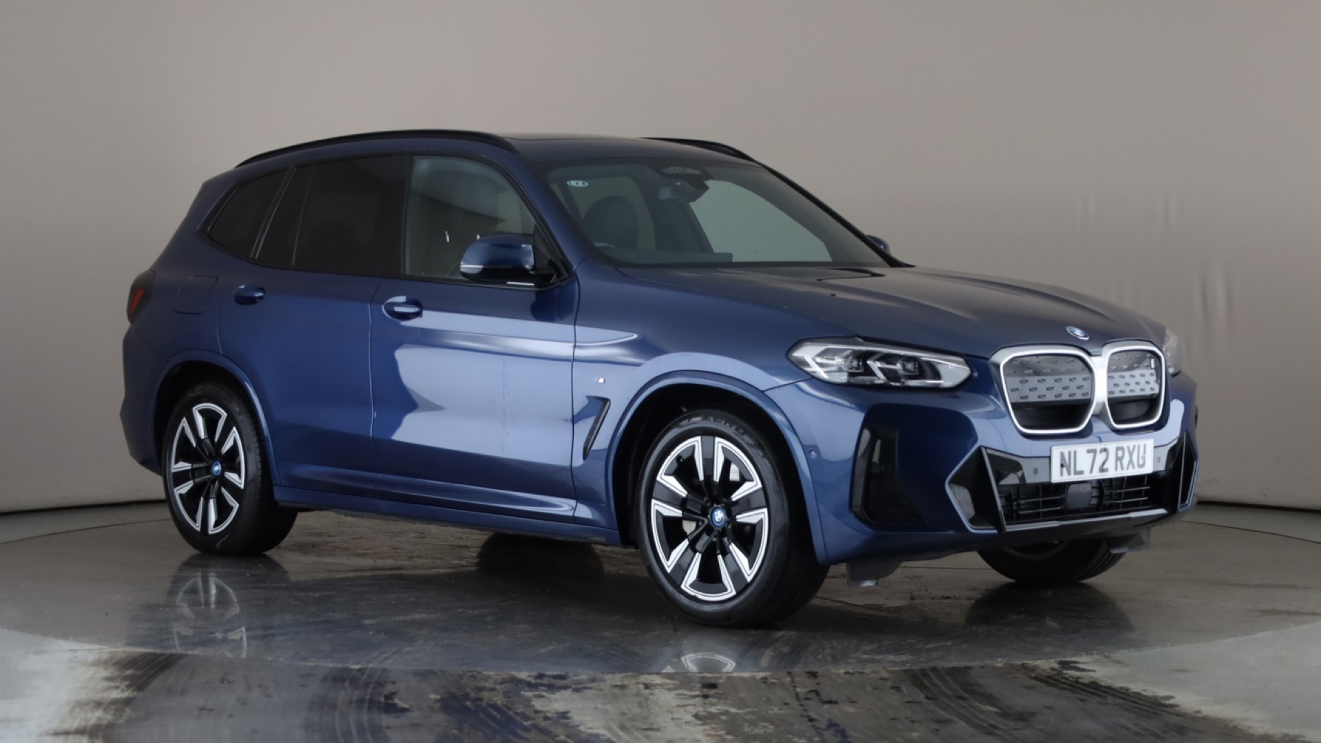 4027437 210kW M Sport 80kWh 5dr Auto