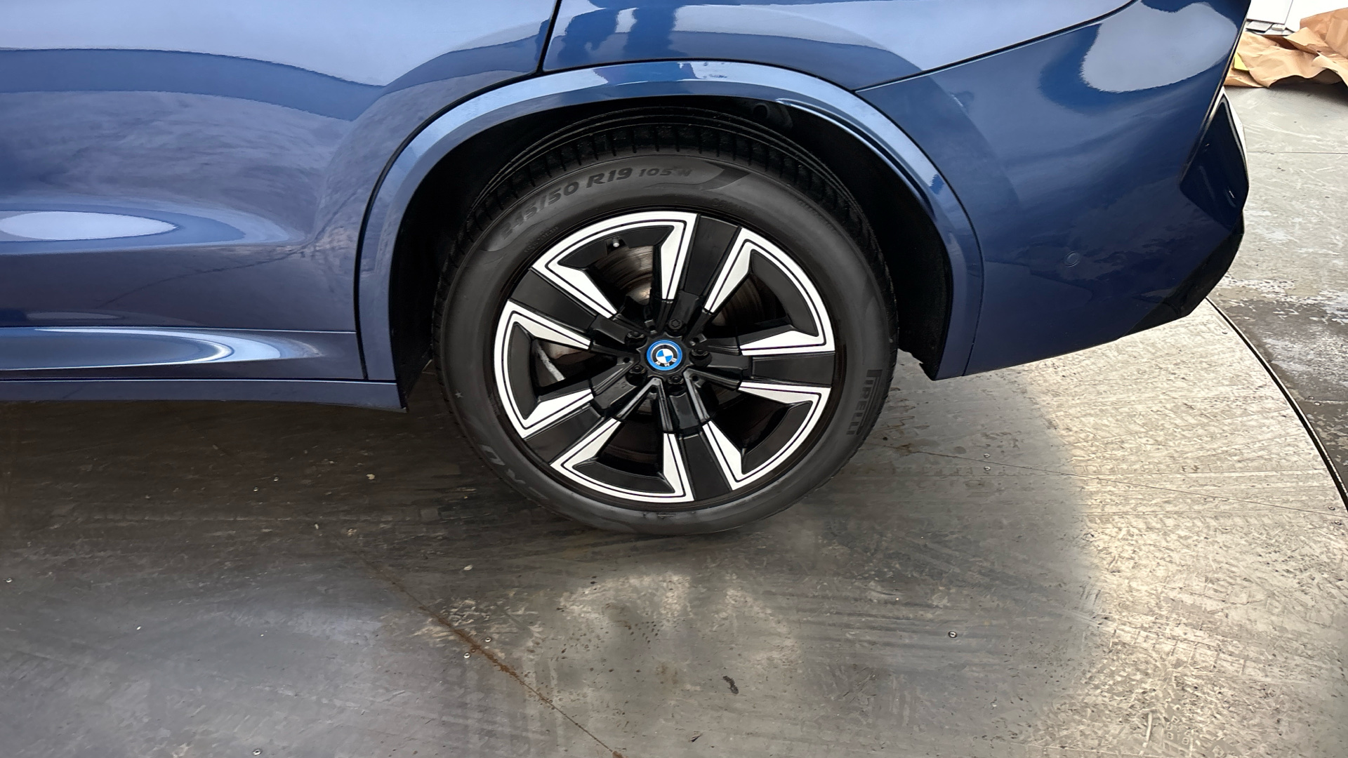 4027437 210kW M Sport 80kWh 5dr Auto