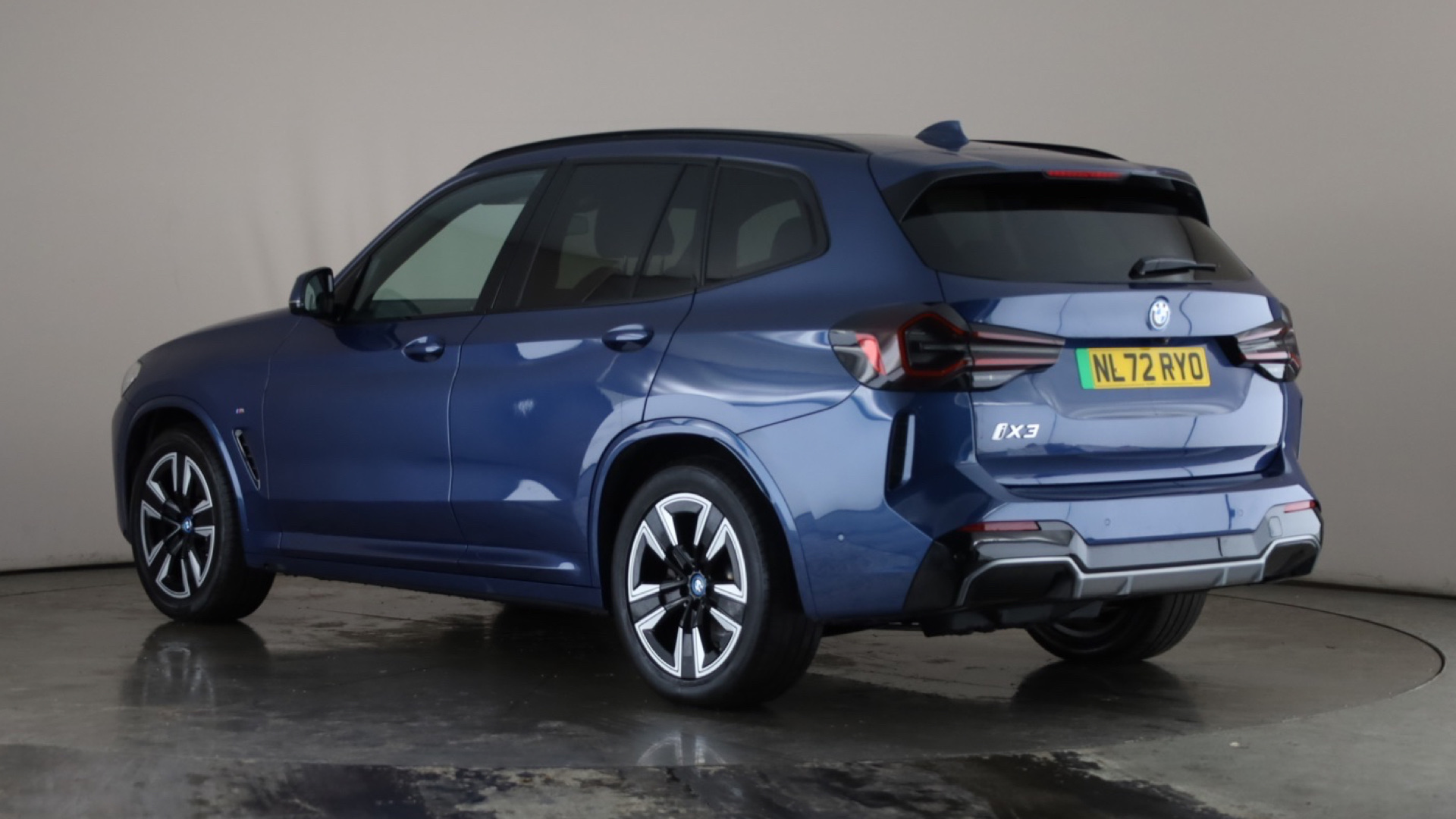 4027482 210kW M Sport 80kWh 5dr Auto