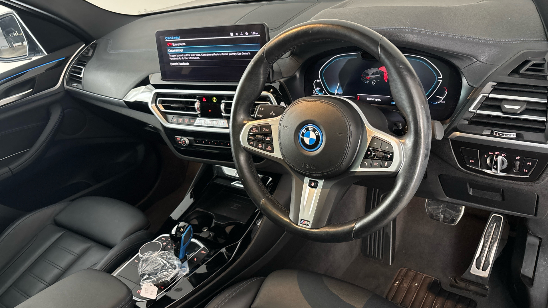 4027482 210kW M Sport 80kWh 5dr Auto