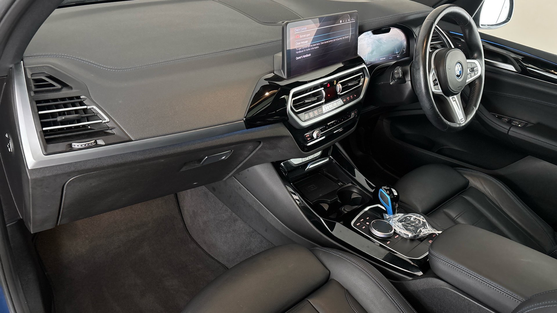 4027482 210kW M Sport 80kWh 5dr Auto