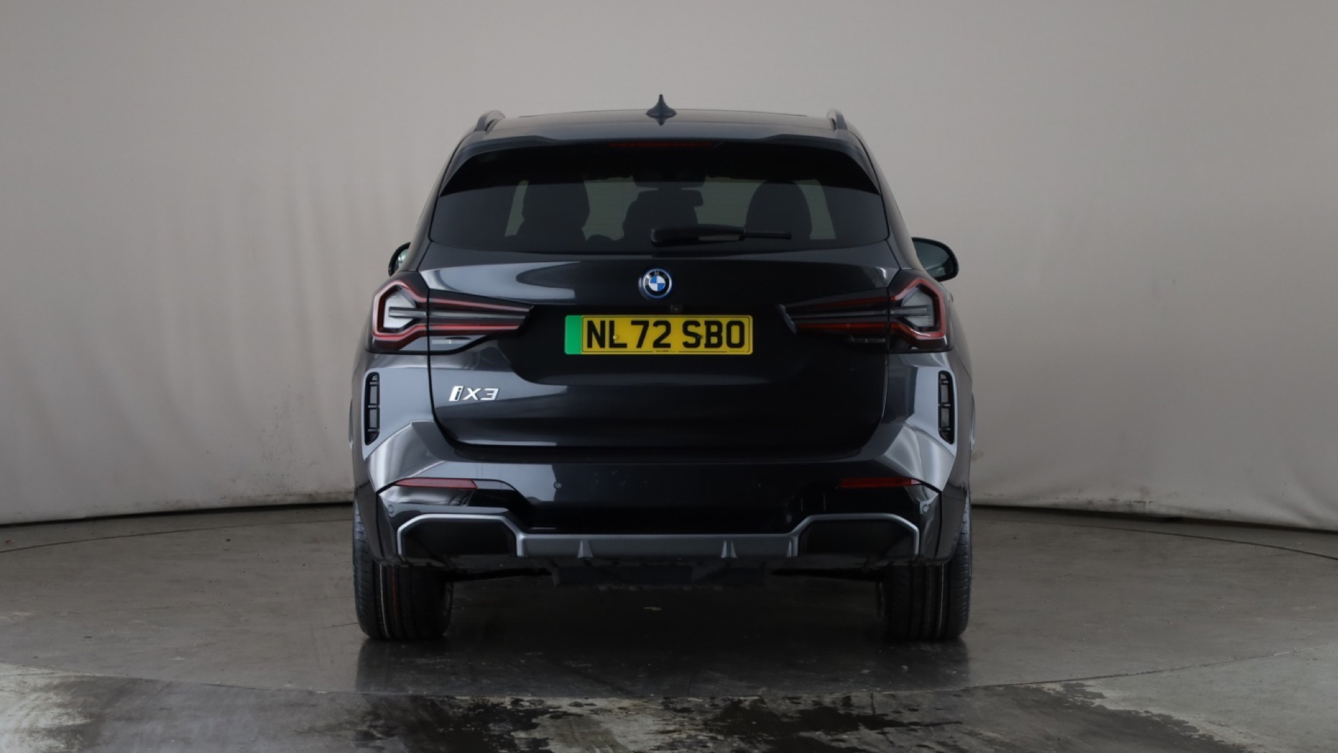 4020667 210kW M Sport 80kWh 5dr Auto