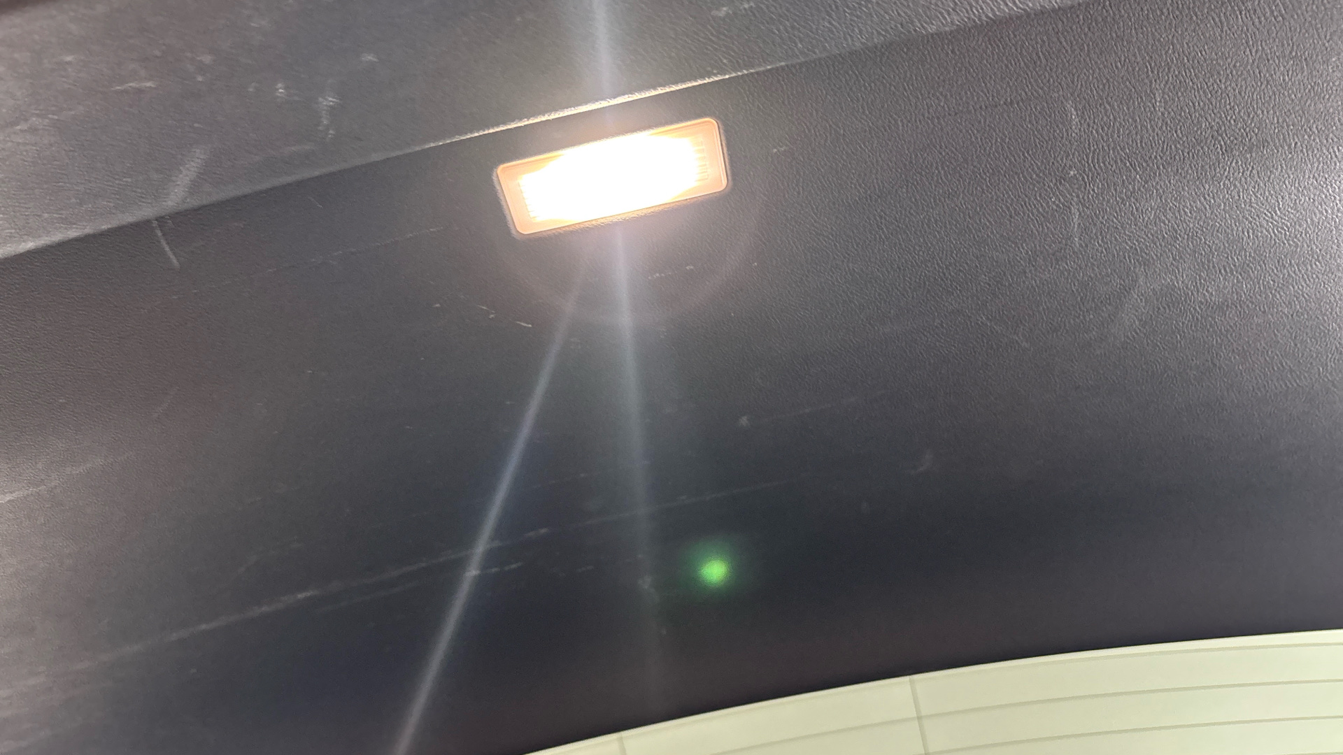 4020667 210kW M Sport 80kWh 5dr Auto