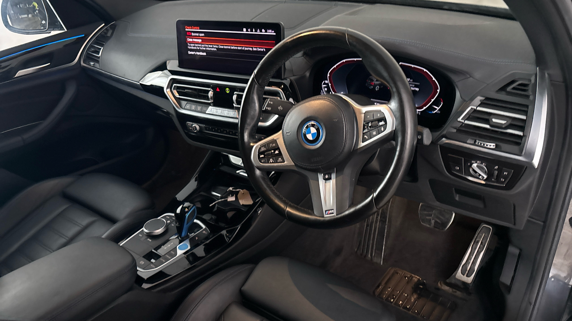 4020667 210kW M Sport 80kWh 5dr Auto