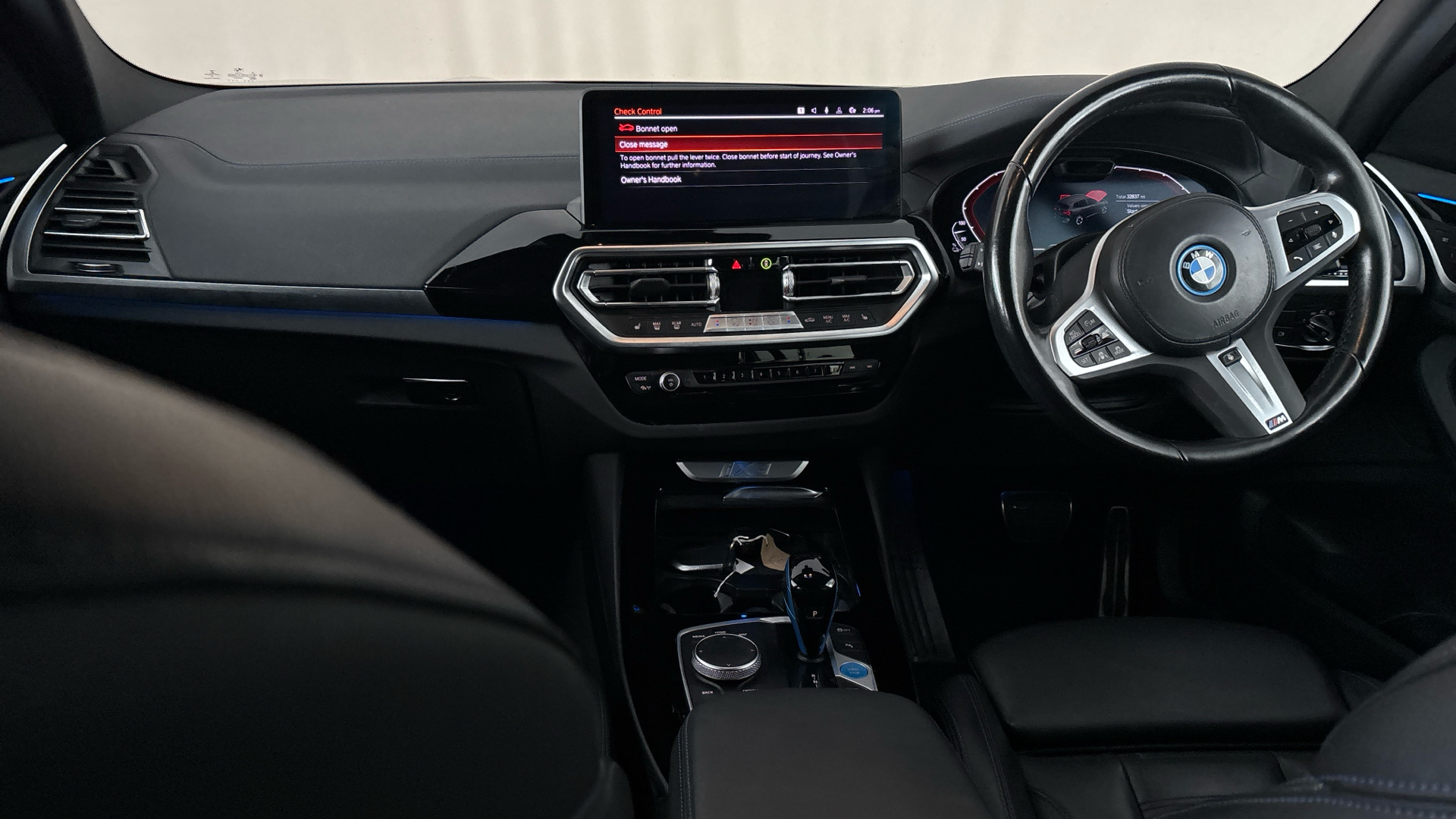 4020667 210kW M Sport 80kWh 5dr Auto