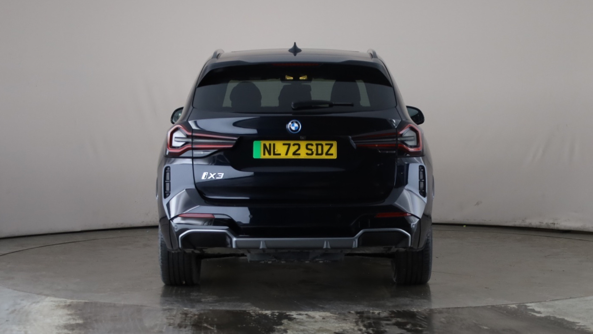 4020680 210kW M Sport 80kWh 5dr Auto