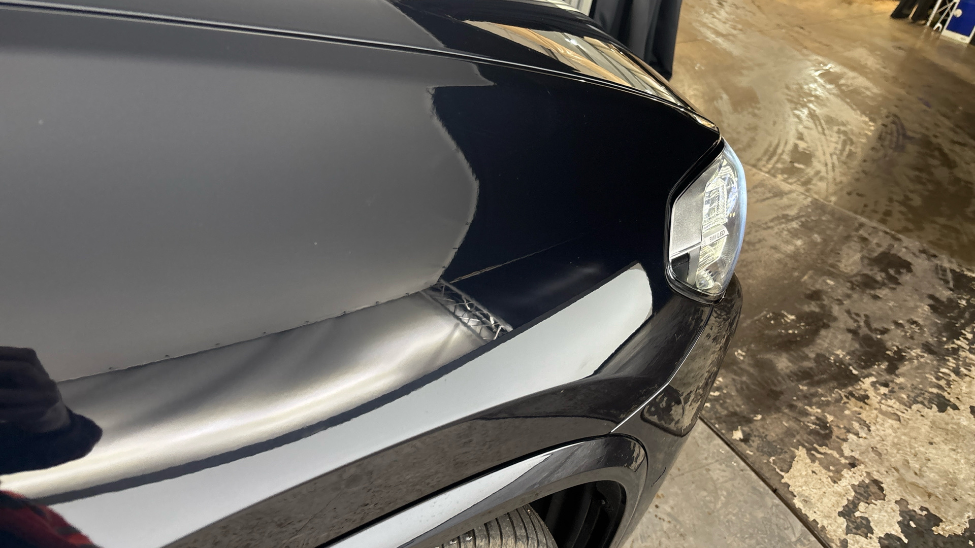 4020680 210kW M Sport 80kWh 5dr Auto