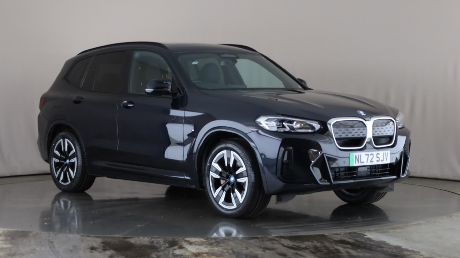 4020995 210kW M Sport 80kWh 5dr Auto