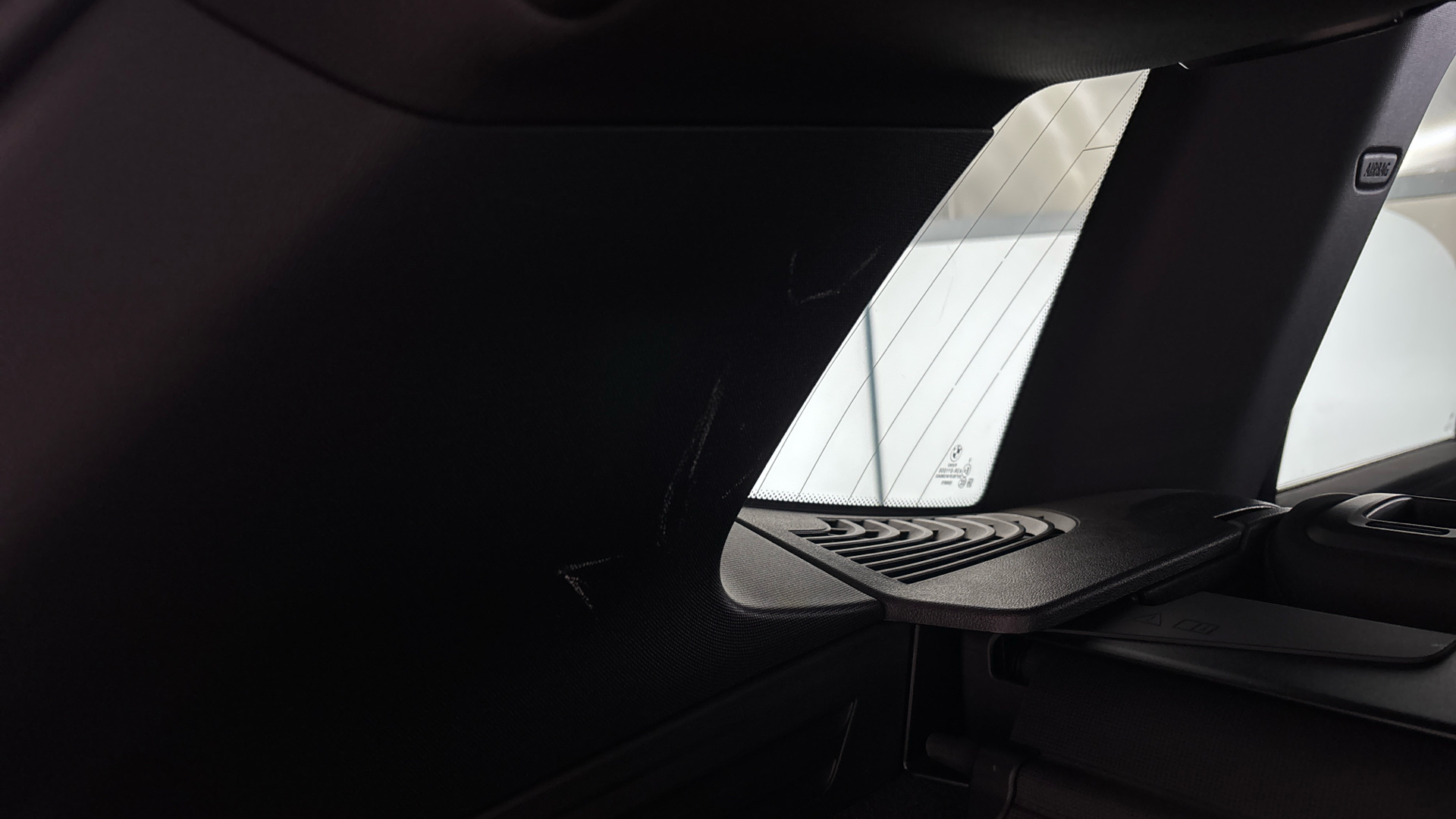 4020995 210kW M Sport 80kWh 5dr Auto