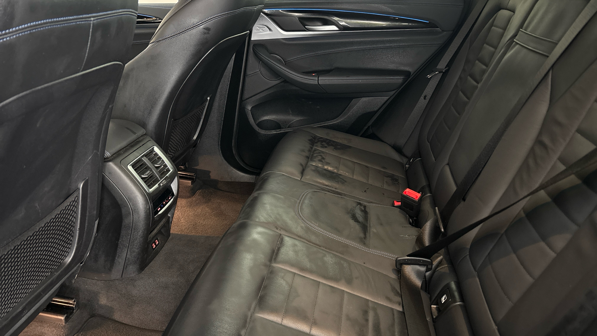 4020995 210kW M Sport 80kWh 5dr Auto