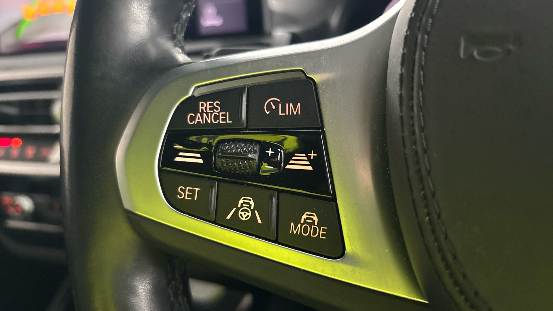 4020995 210kW M Sport 80kWh 5dr Auto