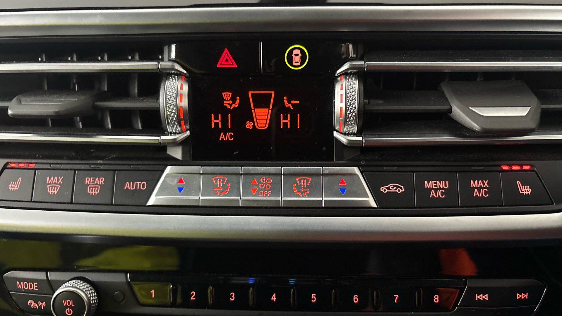 4020883 210kW M Sport 80kWh 5dr Auto