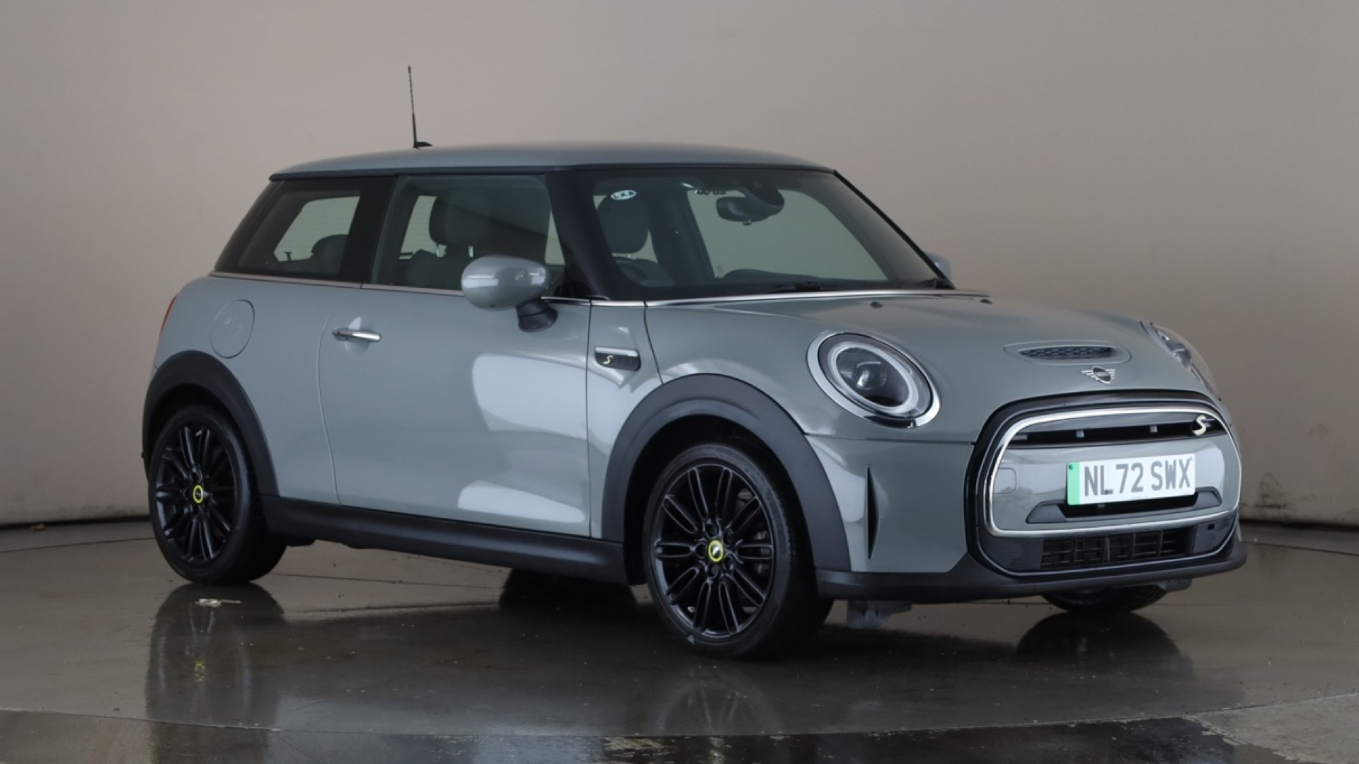 4020800 135kW Cooper S Level 2 33kWh 3dr Auto