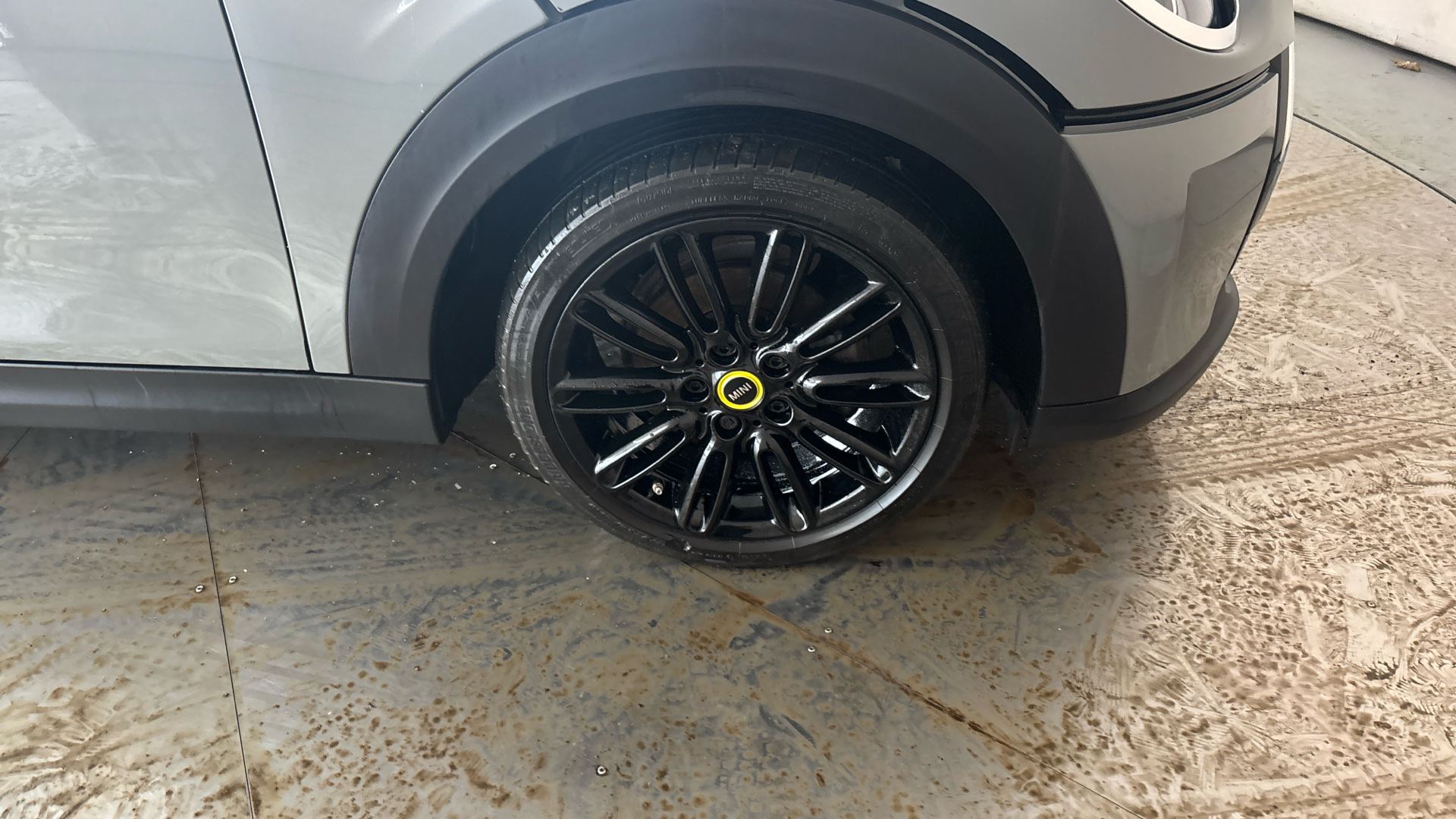 4020800 135kW Cooper S Level 2 33kWh 3dr Auto