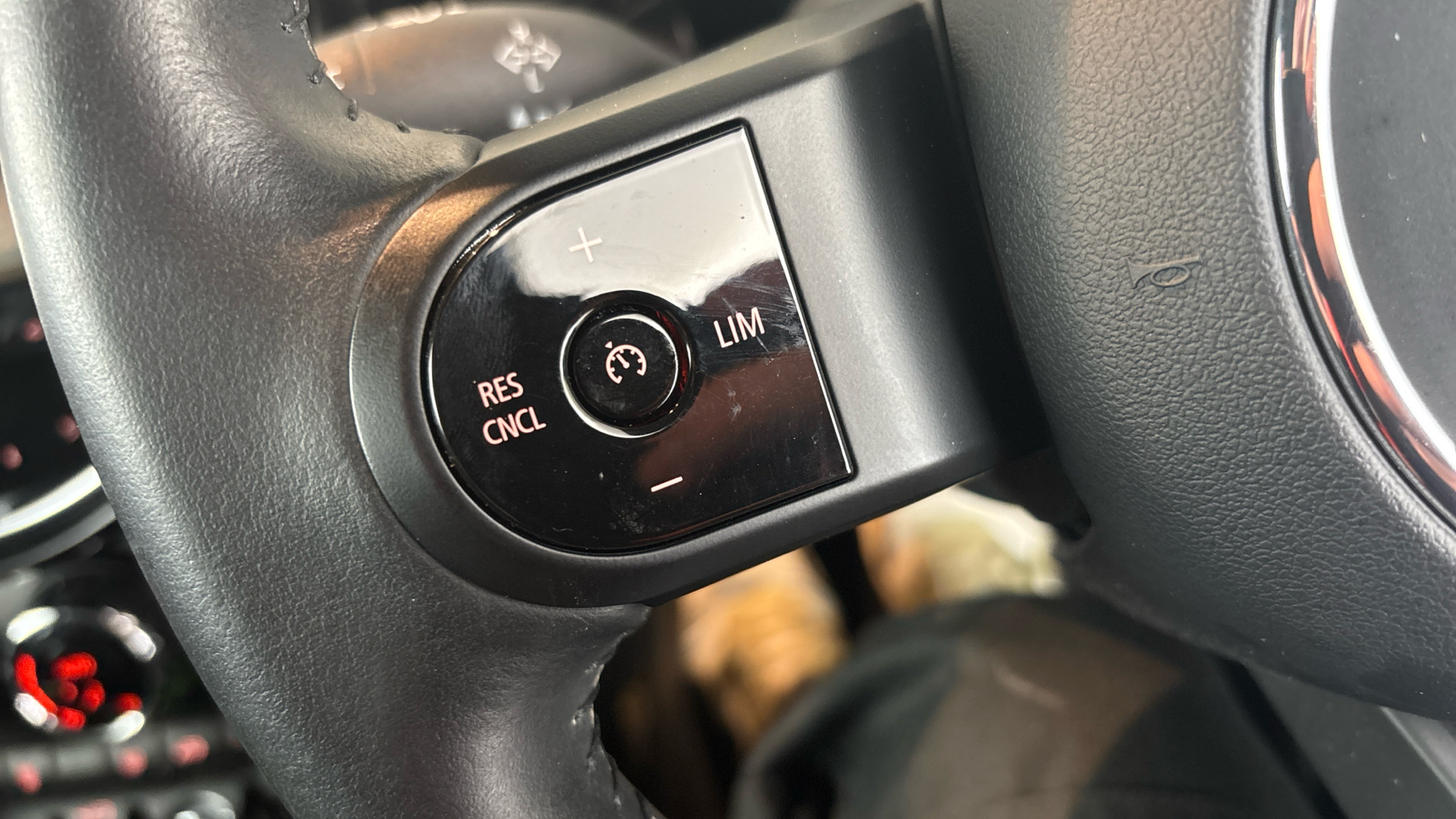 4020800 135kW Cooper S Level 2 33kWh 3dr Auto