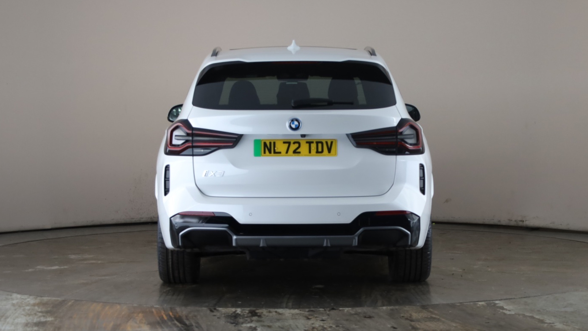 4020698 210kW M Sport 80kWh 5dr Auto