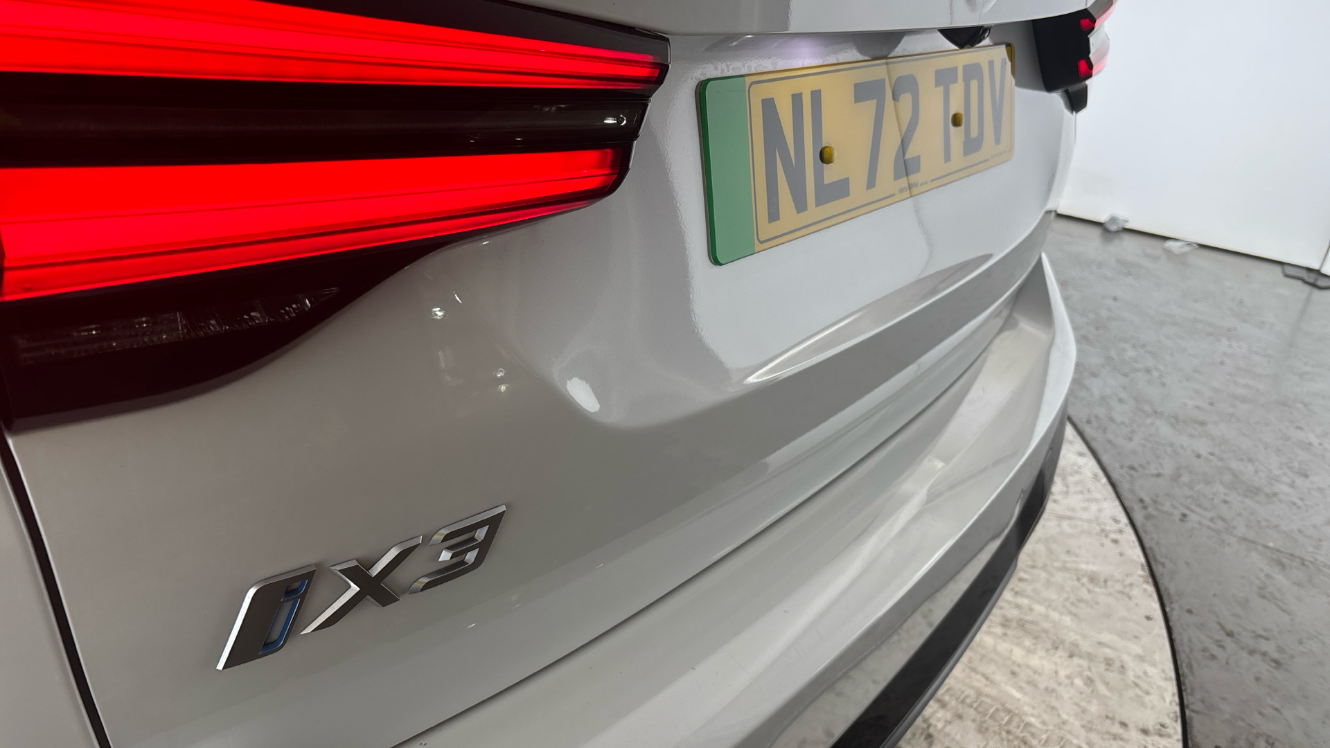 4020698 210kW M Sport 80kWh 5dr Auto