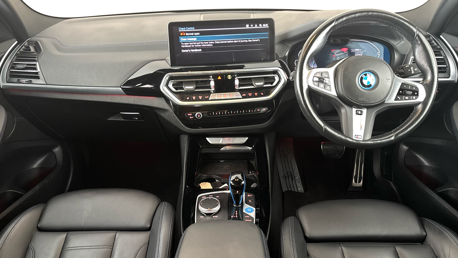 4020698 210kW M Sport 80kWh 5dr Auto