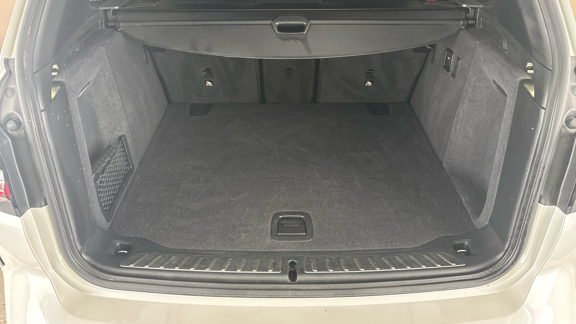 4020698 210kW M Sport 80kWh 5dr Auto