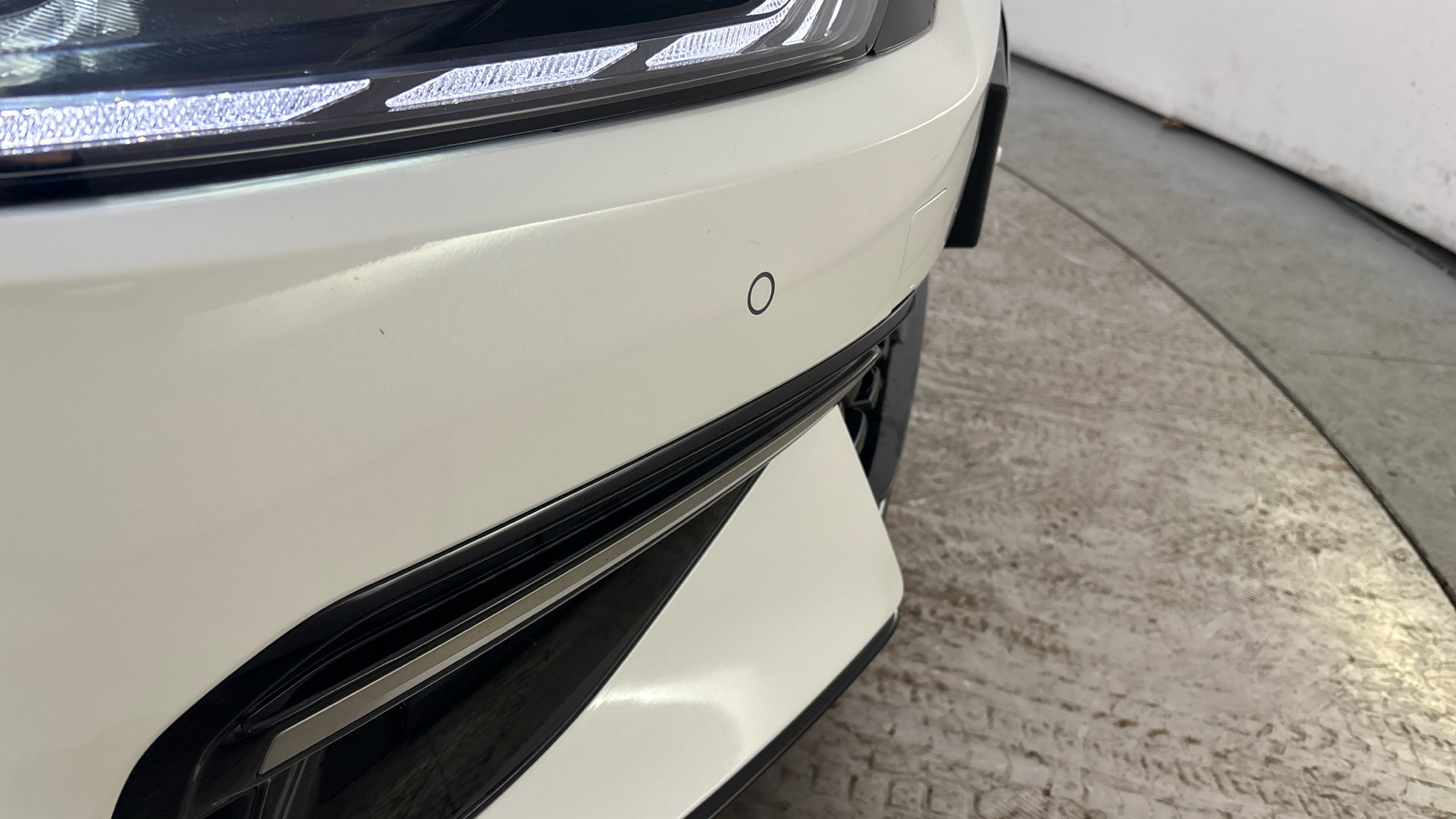 4020838 166kW GT Line 77.4kWh 5dr Auto