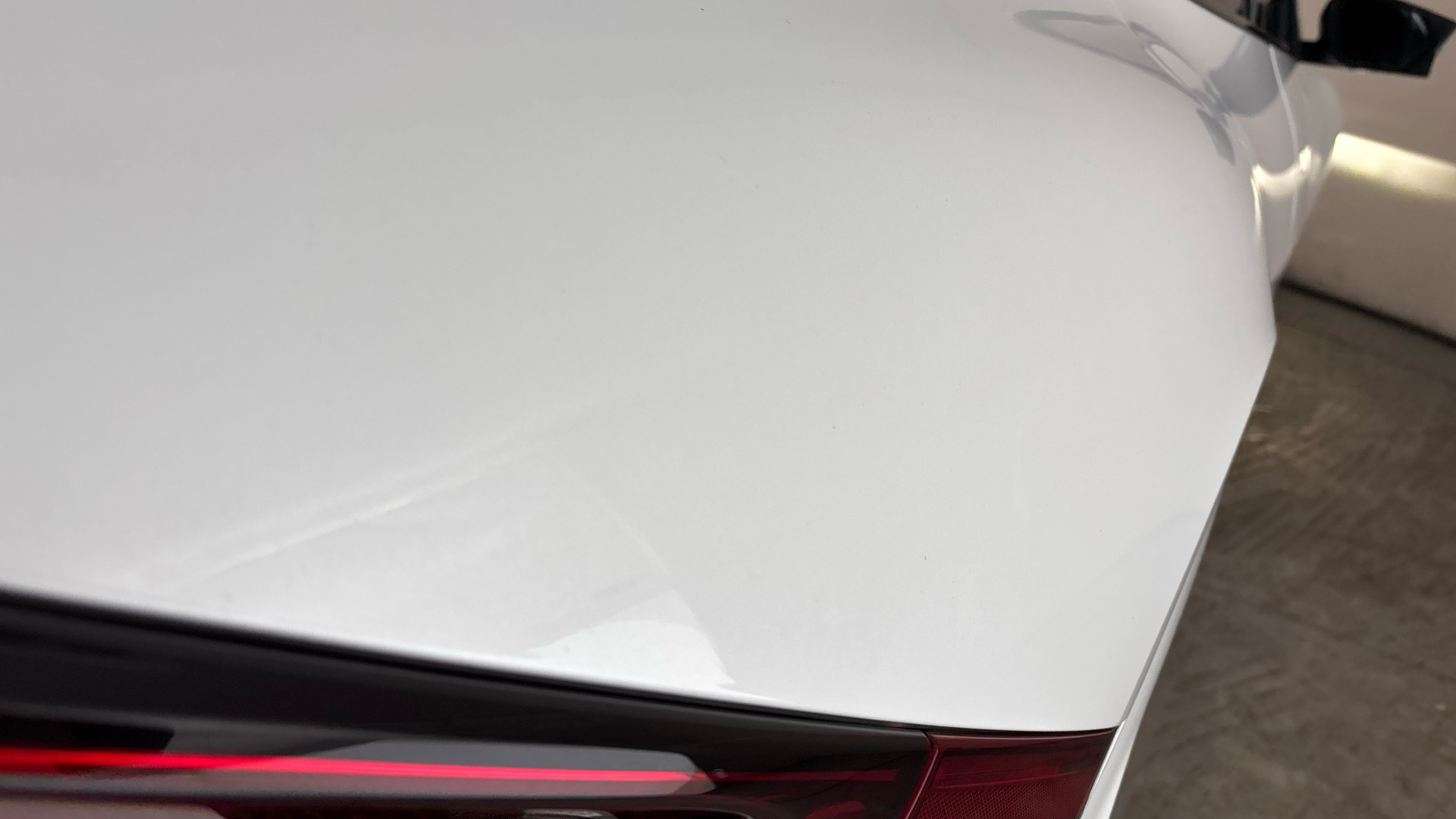 4020838 166kW GT Line 77.4kWh 5dr Auto