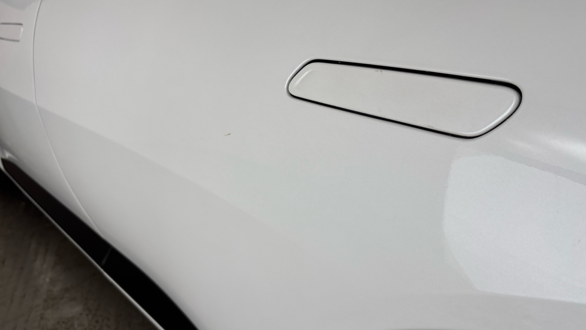 4020838 166kW GT Line 77.4kWh 5dr Auto