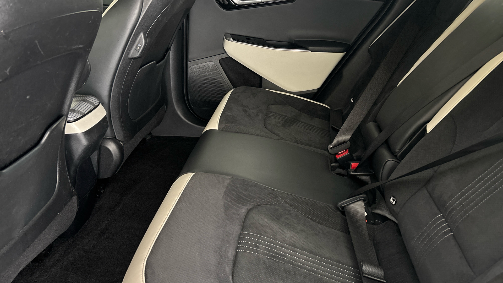 4020838 166kW GT Line 77.4kWh 5dr Auto