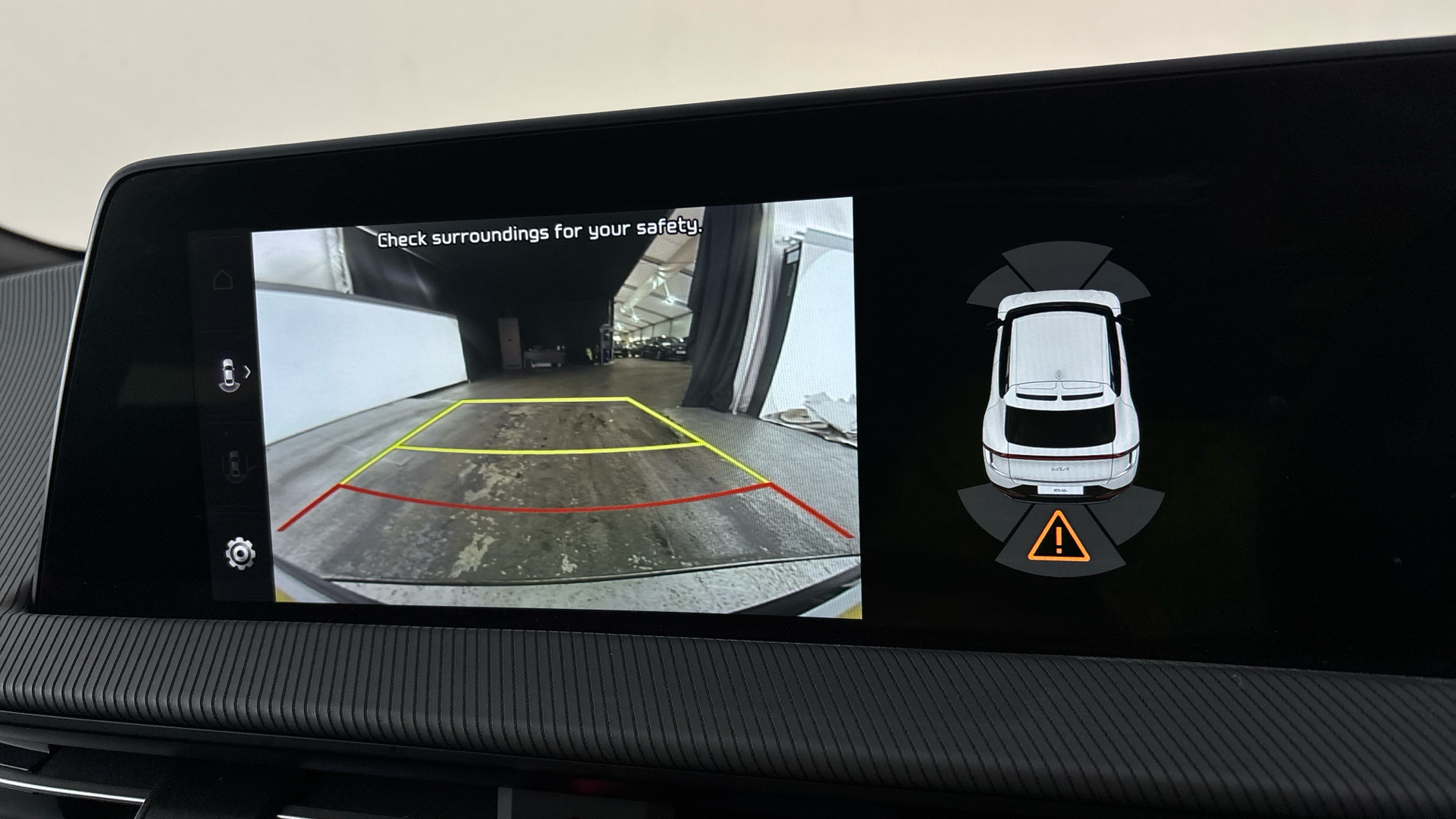 4020838 166kW GT Line 77.4kWh 5dr Auto