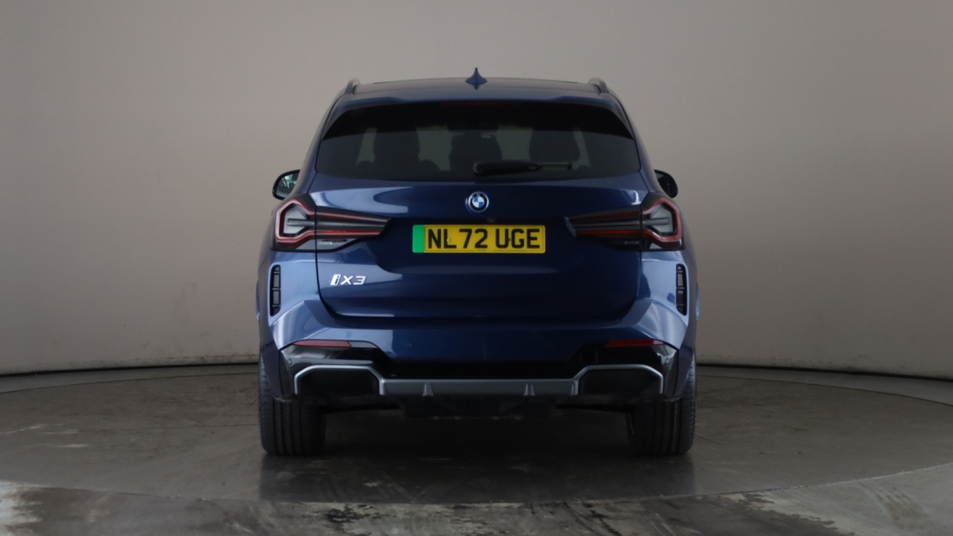 4020638 210kW M Sport 80kWh 5dr Auto