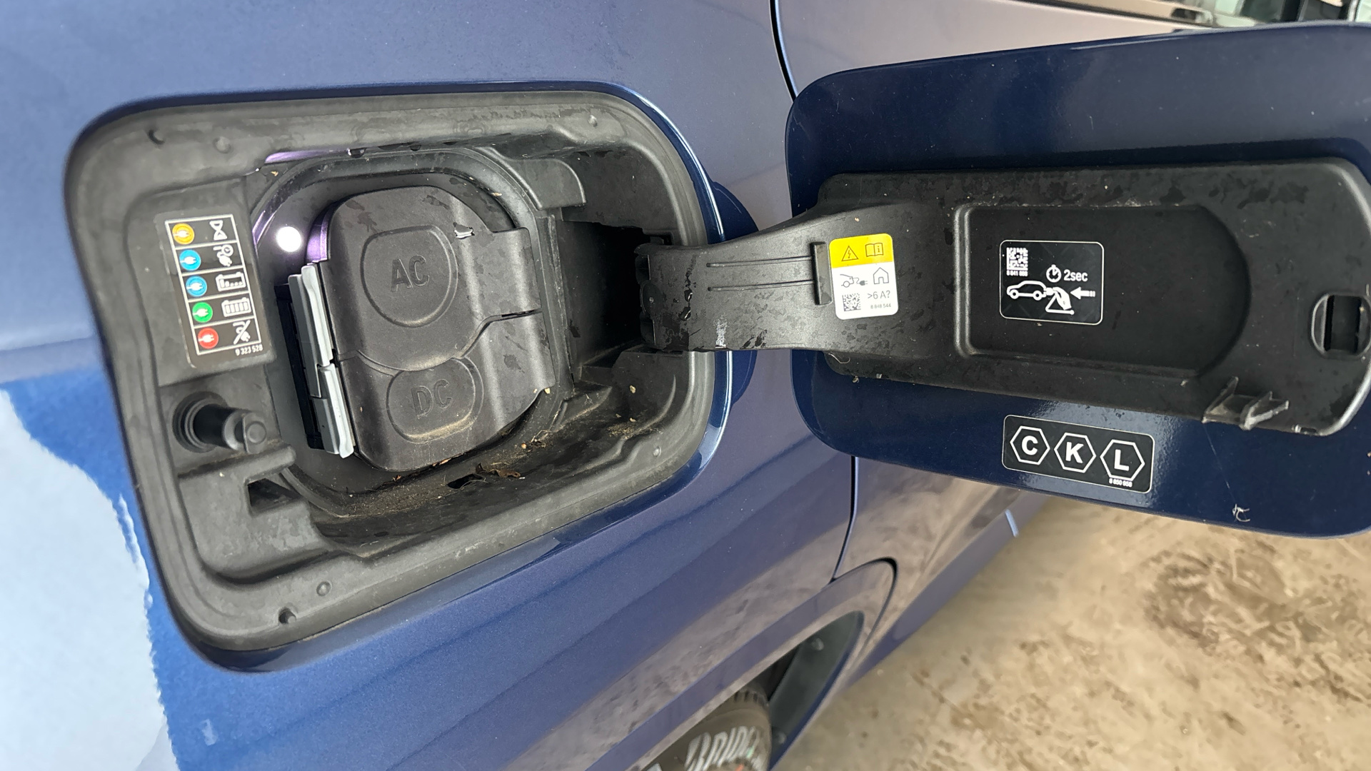 4020638 210kW M Sport 80kWh 5dr Auto