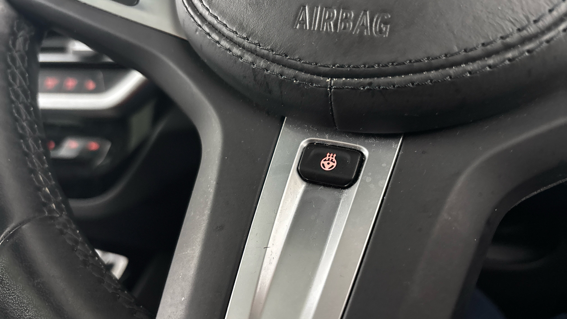 4020638 210kW M Sport 80kWh 5dr Auto