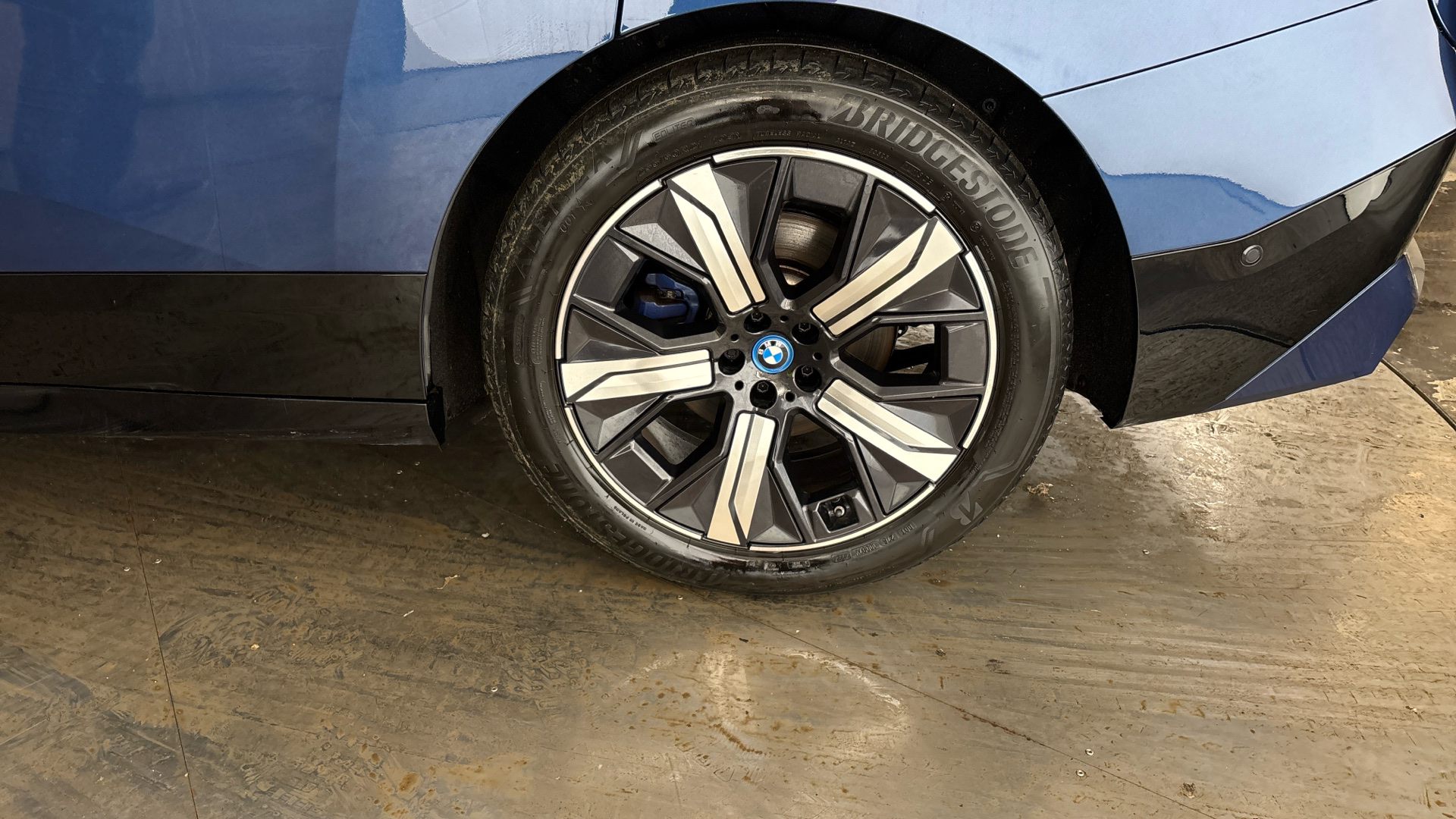 4020848 240kW xDrive40 M Sport 76.6kWh 5dr Auto