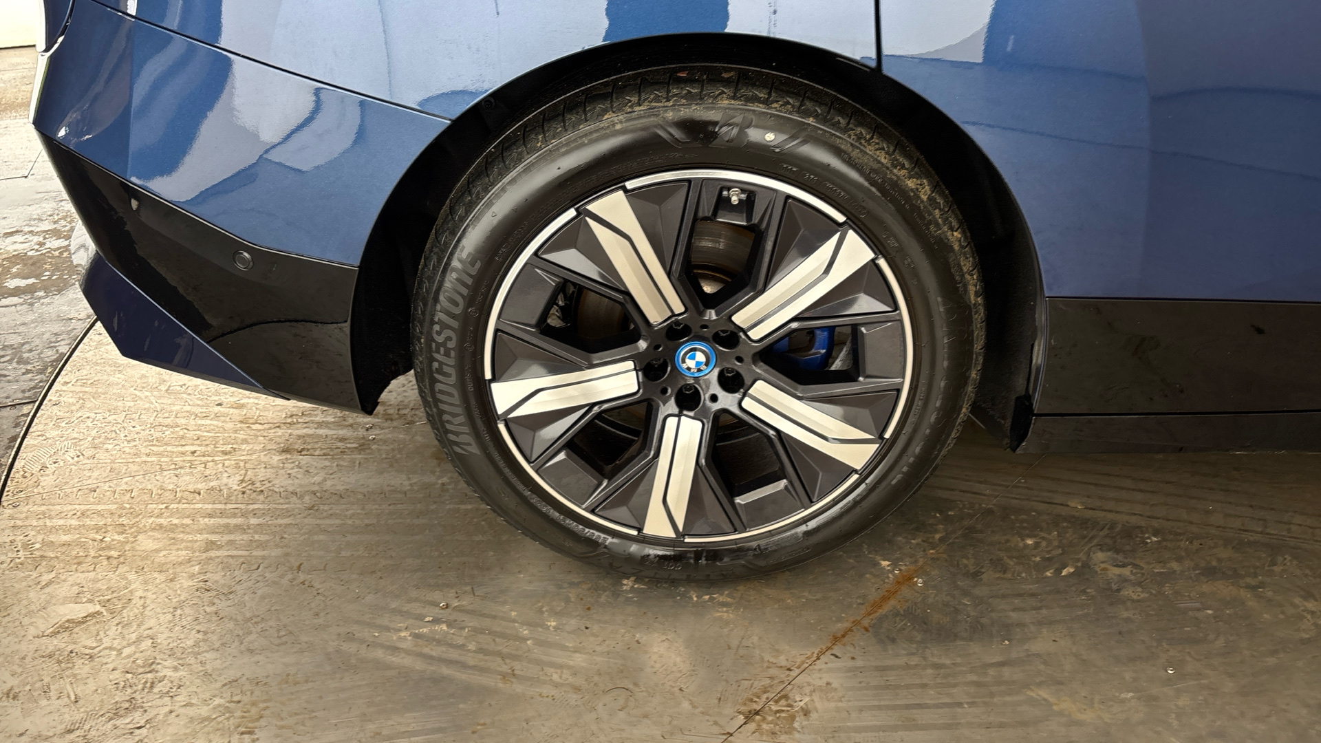 4020848 240kW xDrive40 M Sport 76.6kWh 5dr Auto